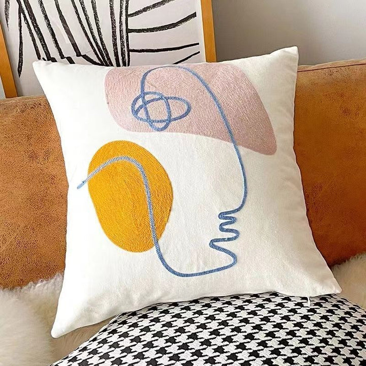 Fluffy decorative cushion with zigzag pattern