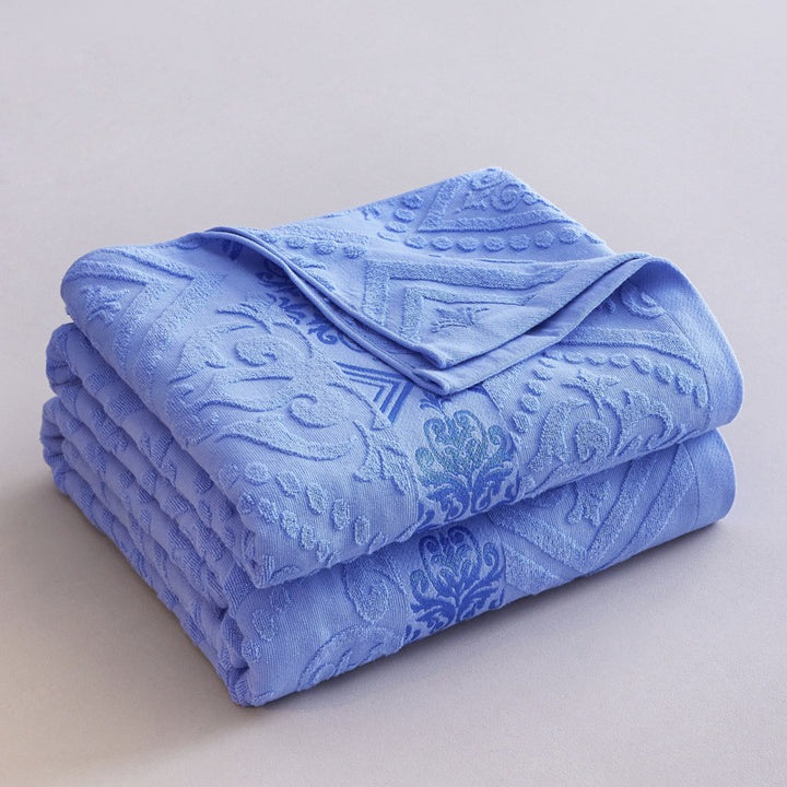 Textured Jacquard Cotton Bath Towel Set with Floral Relief Pattern