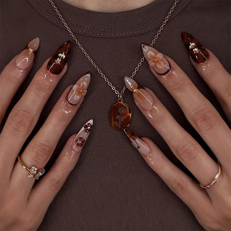 Artistic Press-On Nail Set with Elegant Floral Decor Stornfield