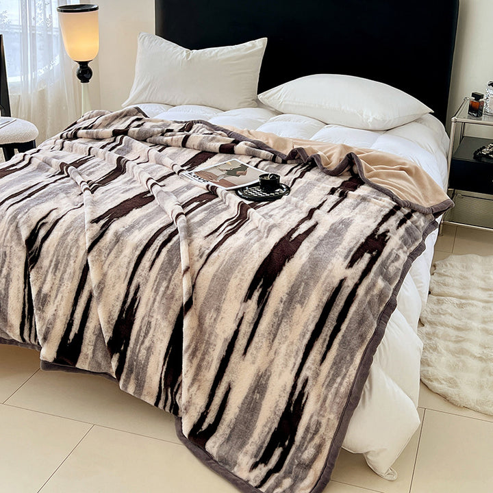 Extra soft microfiber living room blanket with wave pattern and velvet piping