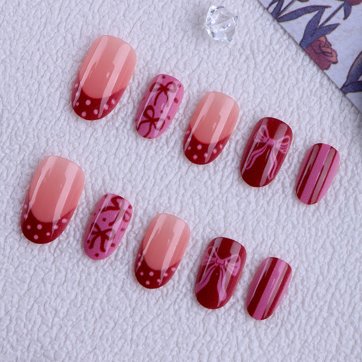Artificial Nails with Elegant Design Stornfield