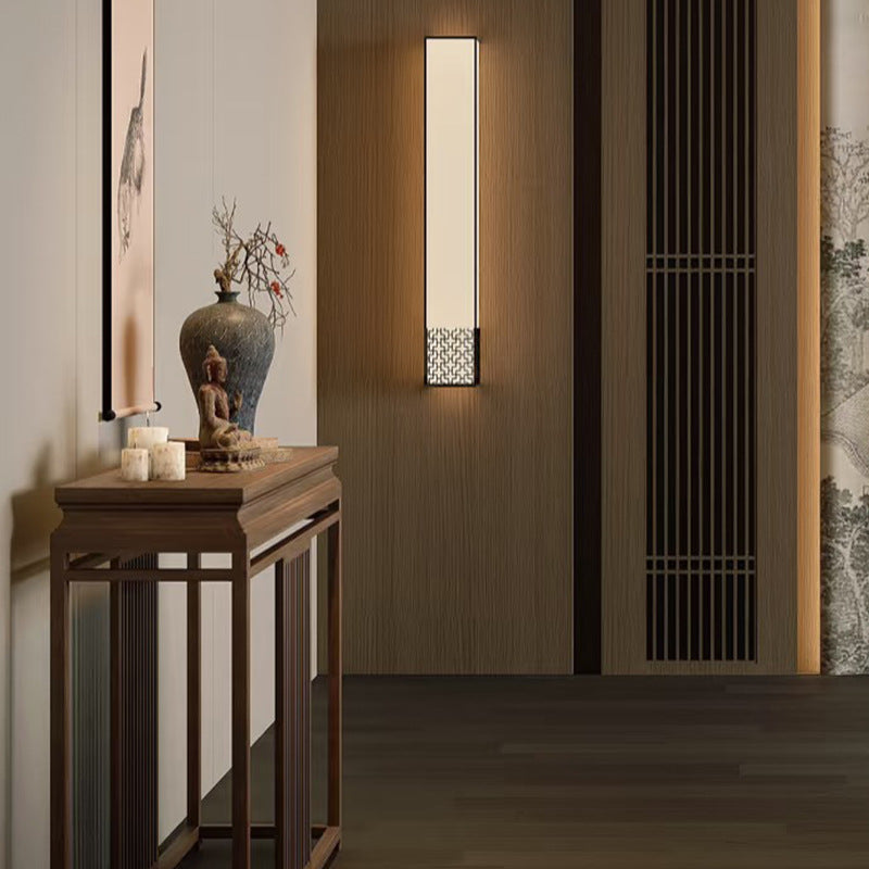 Elegant Geometric Wall Light Fixture