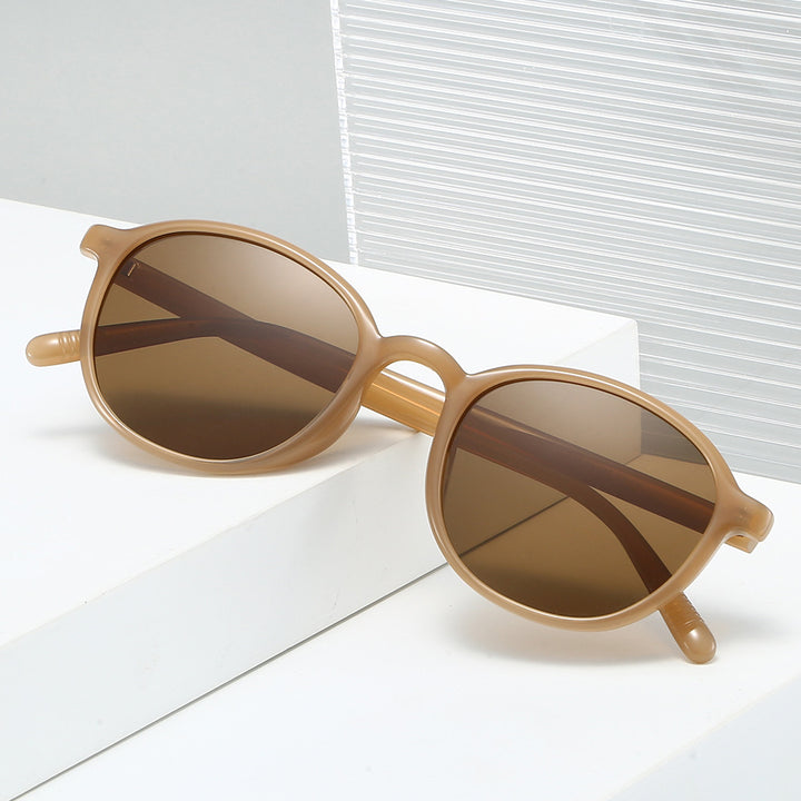 Ladies fashionable sunglasses in classic oval design Stornfield