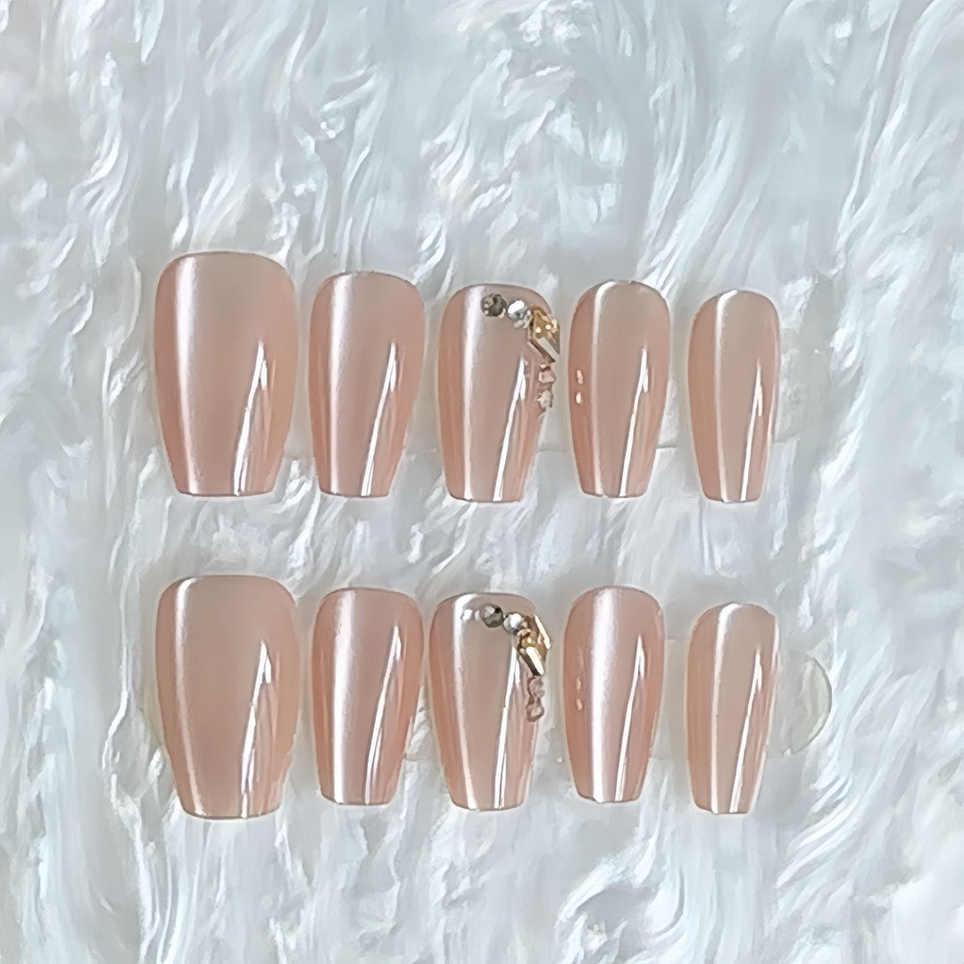 Decorative Nail Ensemble Stornfield
