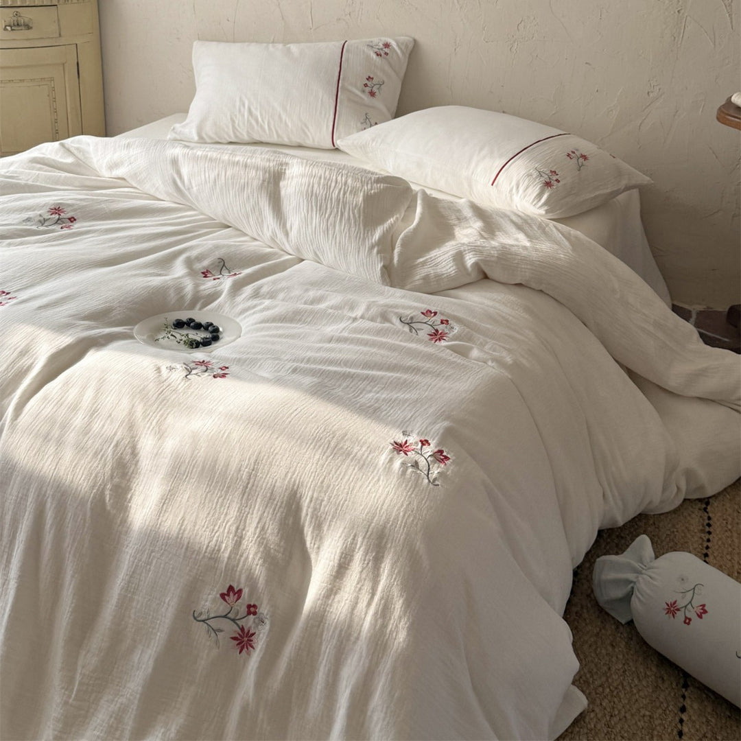 Embroidered Cotton Gauze Duvet Cover Set with Floral Motif and Envelope Pillow Shams
