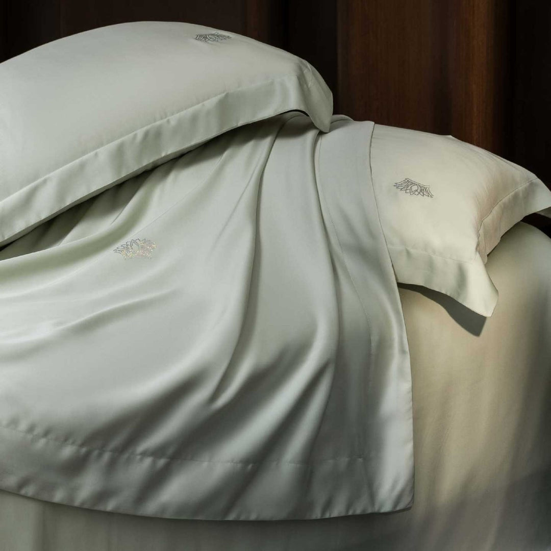 Luxurious satin bedding set made of cotton satin with a silky matte feel and tone-on-tone embroidery