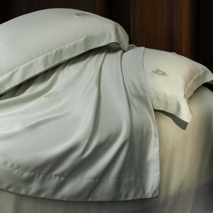 Luxurious satin bedding set made of cotton satin with a silky matte feel and tone-on-tone embroidery