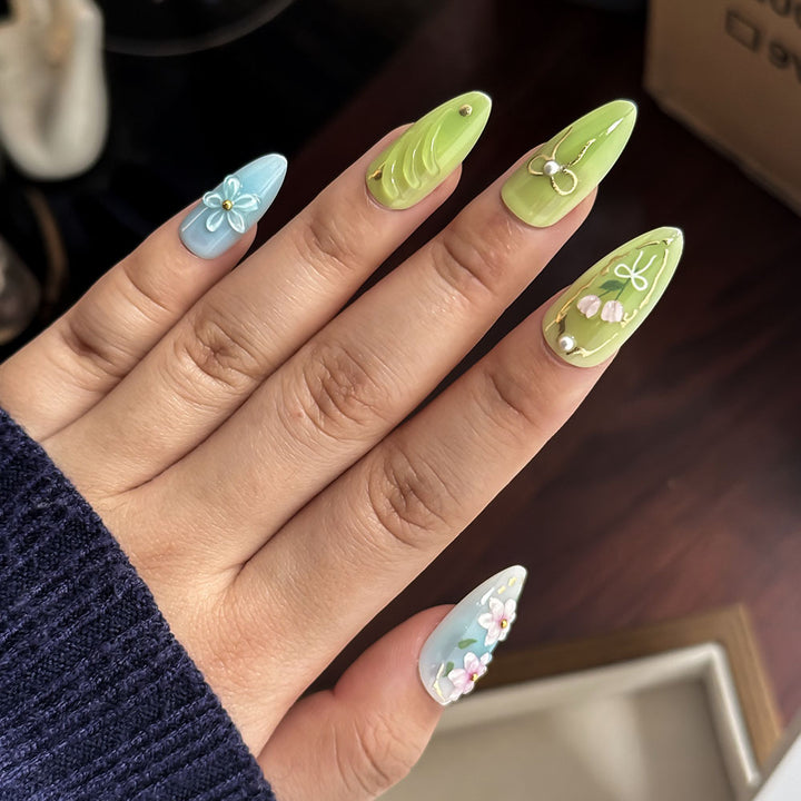 Artistic Floral Nail Design Kit Stornfield