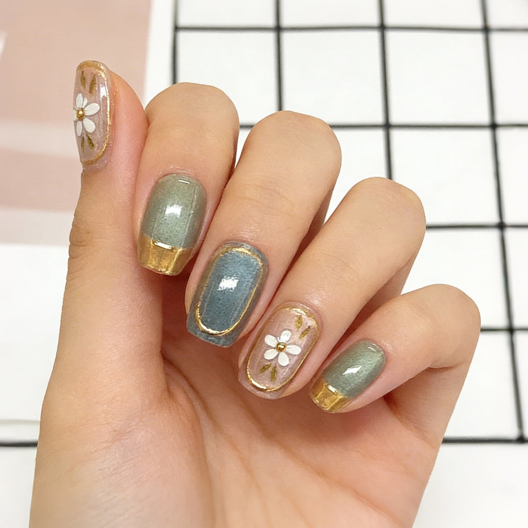 Floral Accent Press-On Nail Art Set Stornfield