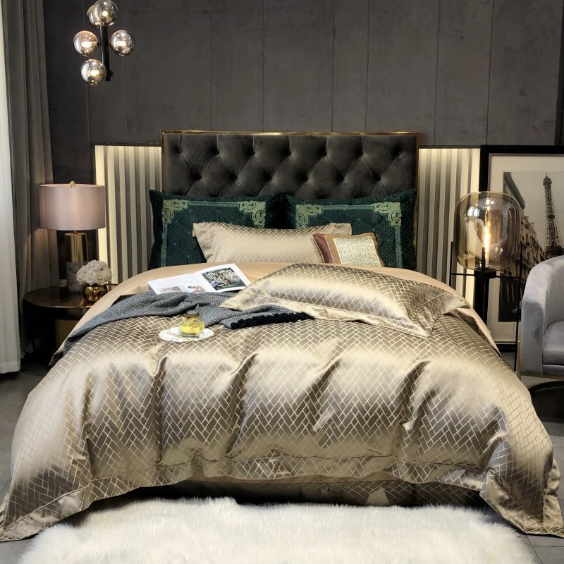 Luxury Satin Jacquard Geometric Duvet Cover and Pillowcase Bedding Set