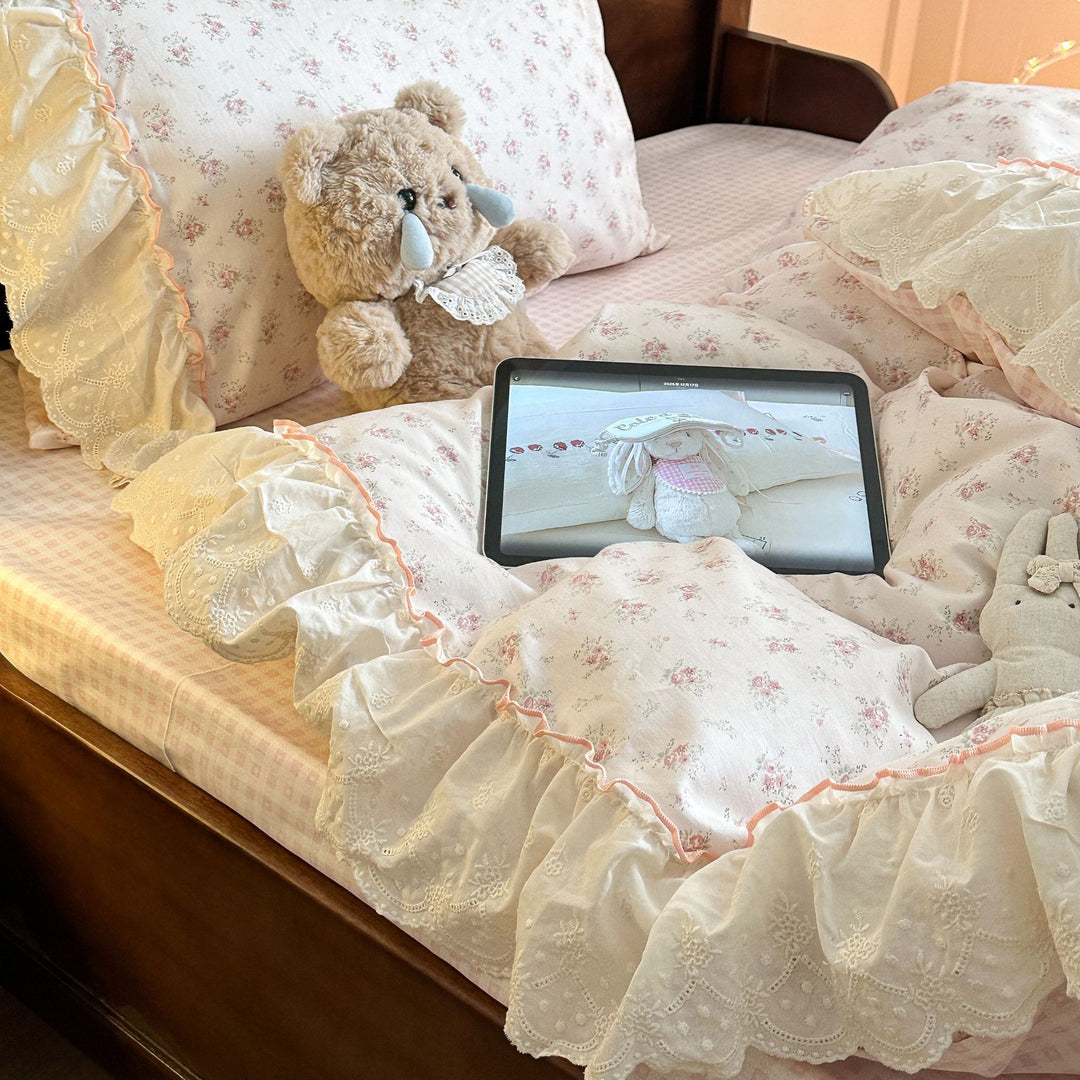 Floral Cotton Blend Duvet Cover Set with Lace Ruffle and Pillow Shams