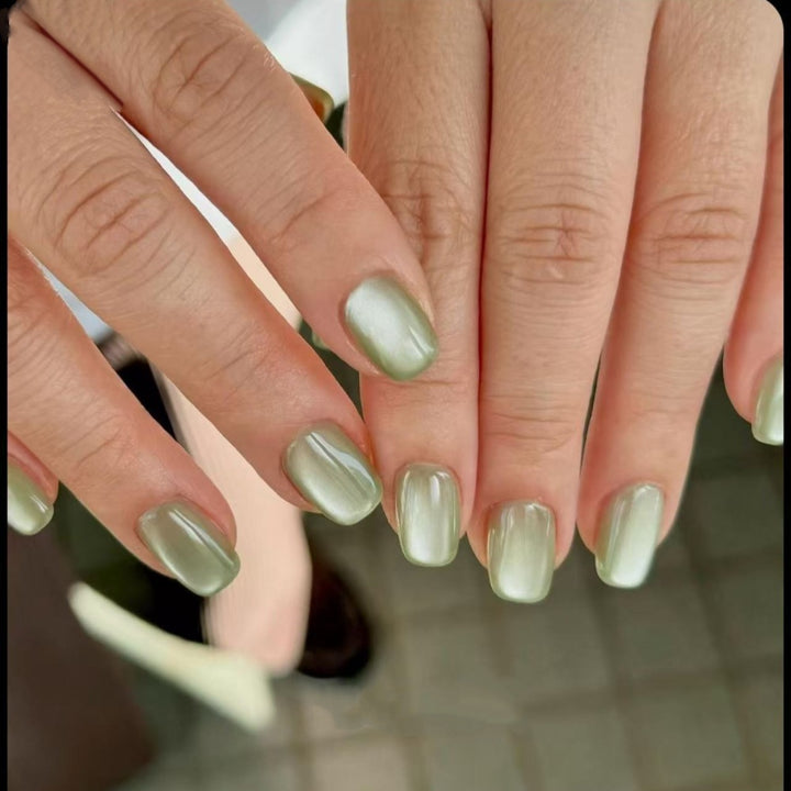 Artificial Nails in Modern, Elegant Design Stornfield