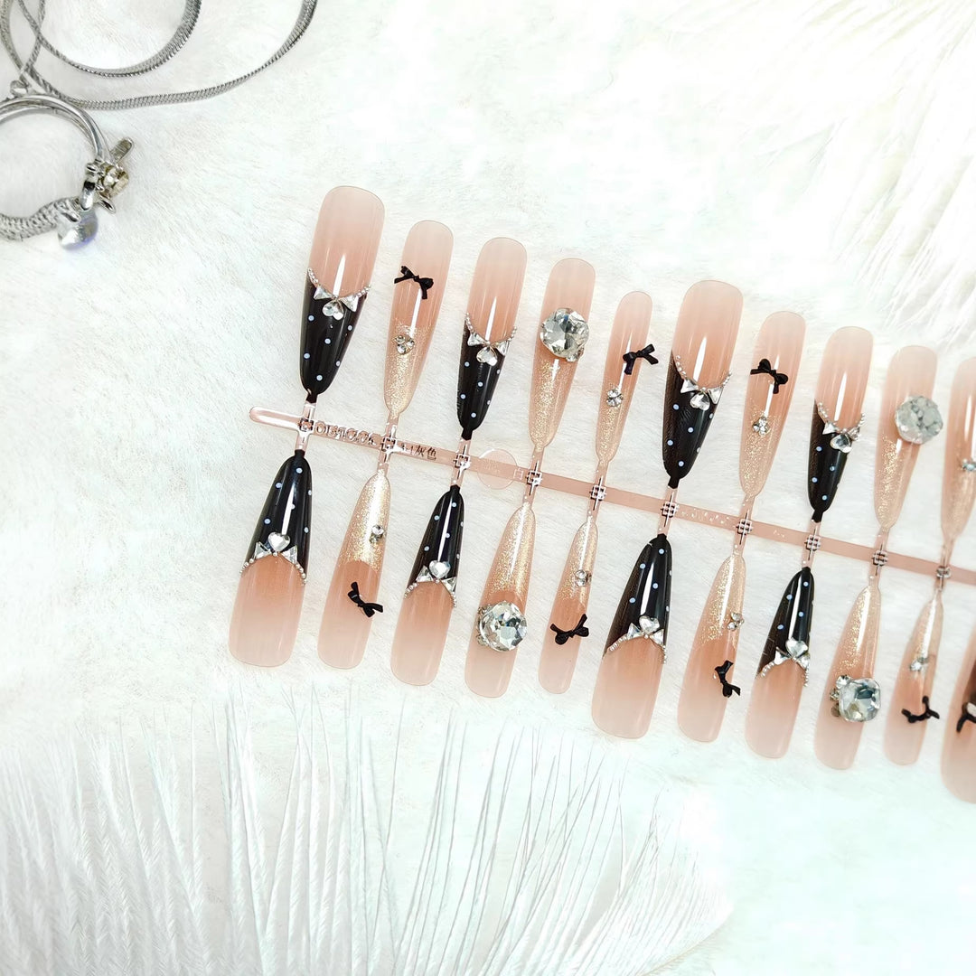 Glamorous Fingernails Stornfield