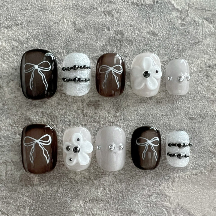 Decorative Press-On Nail Art Set with Floral Accents 1790745969