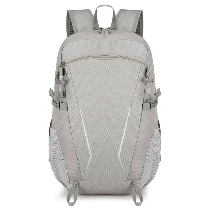 Unisex nan light day backpack with reflective inserts, padded back and side mesh pockets Stornfield