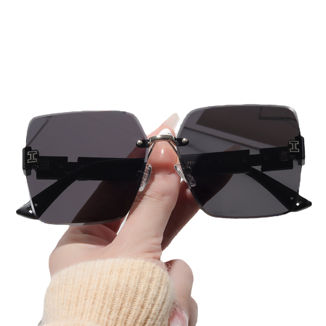 Women's oversized square sunglasses with stylish accents Stornfield