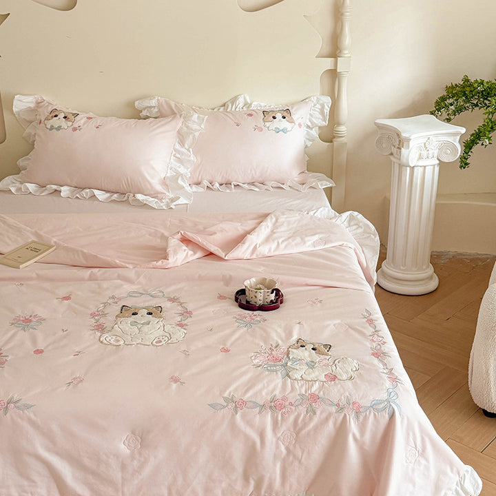 Romantic cotton bedding set with ruffles and embroidered cat motifs