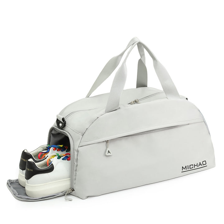 Spacious Travel Bag With Insulated Compartment Stornfield