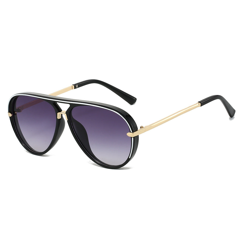 Elegant Aviator Sunglasses with Gold Accents Stornfield