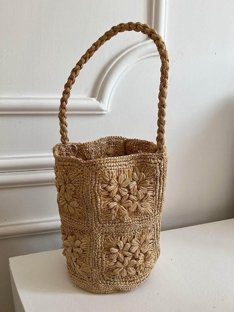 Handcrafted Leisure Bag Made of Woven Straw Stornfield