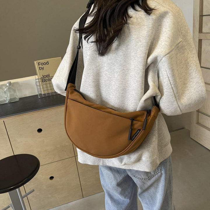 Shoulder bag with adjustable strap and multiple compartments Stornfield
