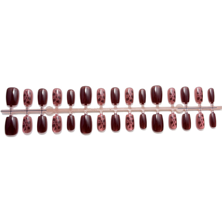 Chic Leopard-Print Press-On Nail Set