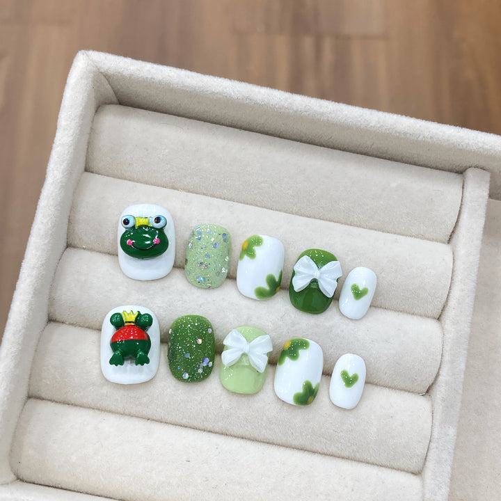 Creative Themed Press-On Nail Set