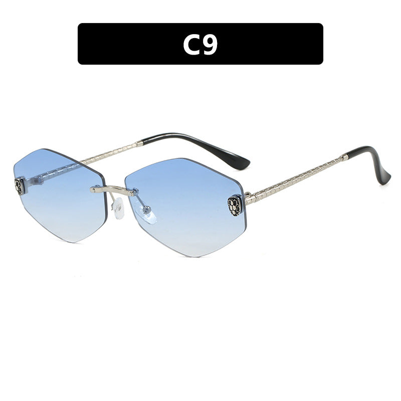 Women's geometric sunglasses in modern design with elegant metal frame Stornfield