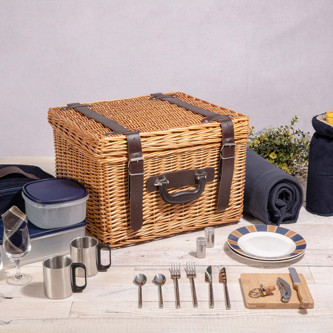Women Luxury Picnic Basket with Extensive Equipment Stornfield