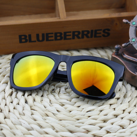Women's sporty sunglasses with polarized lenses Stornfield