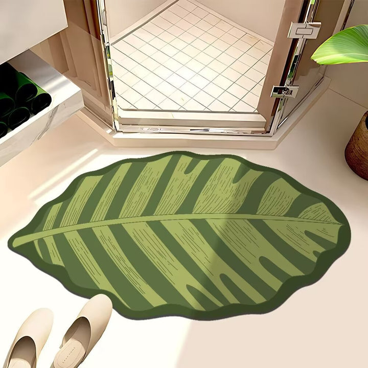 Leaf-Shaped Bath Mat Stornfield