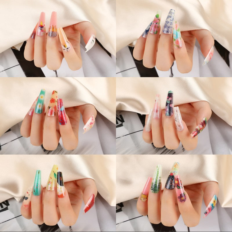 Artificial nails with floral patterns Stornfield