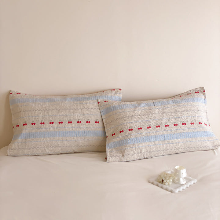 Quilted Cotton Pillowcase Pair with Embroidered Lamb Motif and Soft Crinkle Texture
