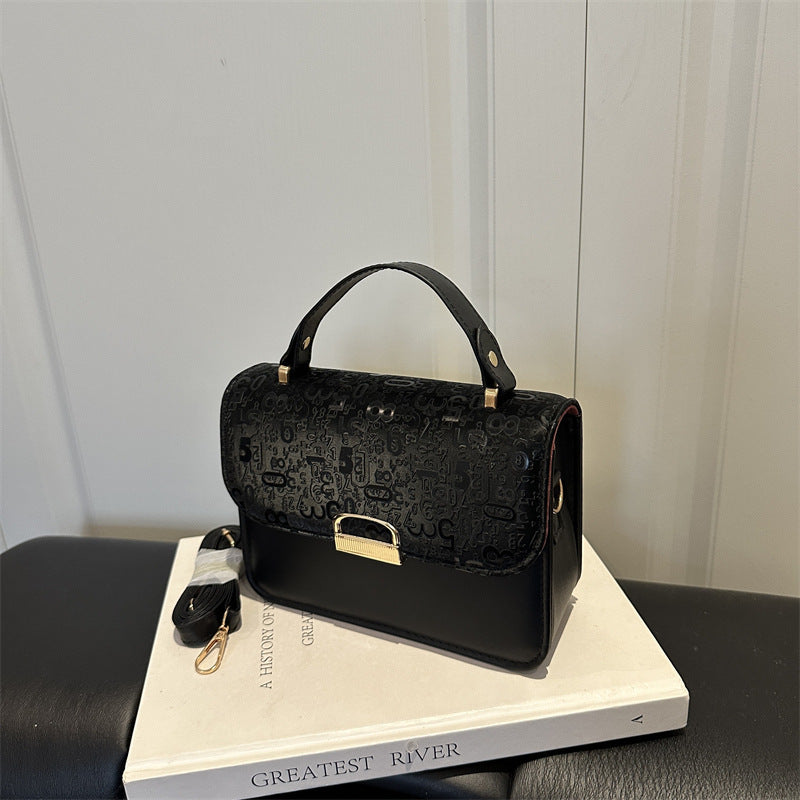 Vintage-Inspired Elegant Shoulder Bag