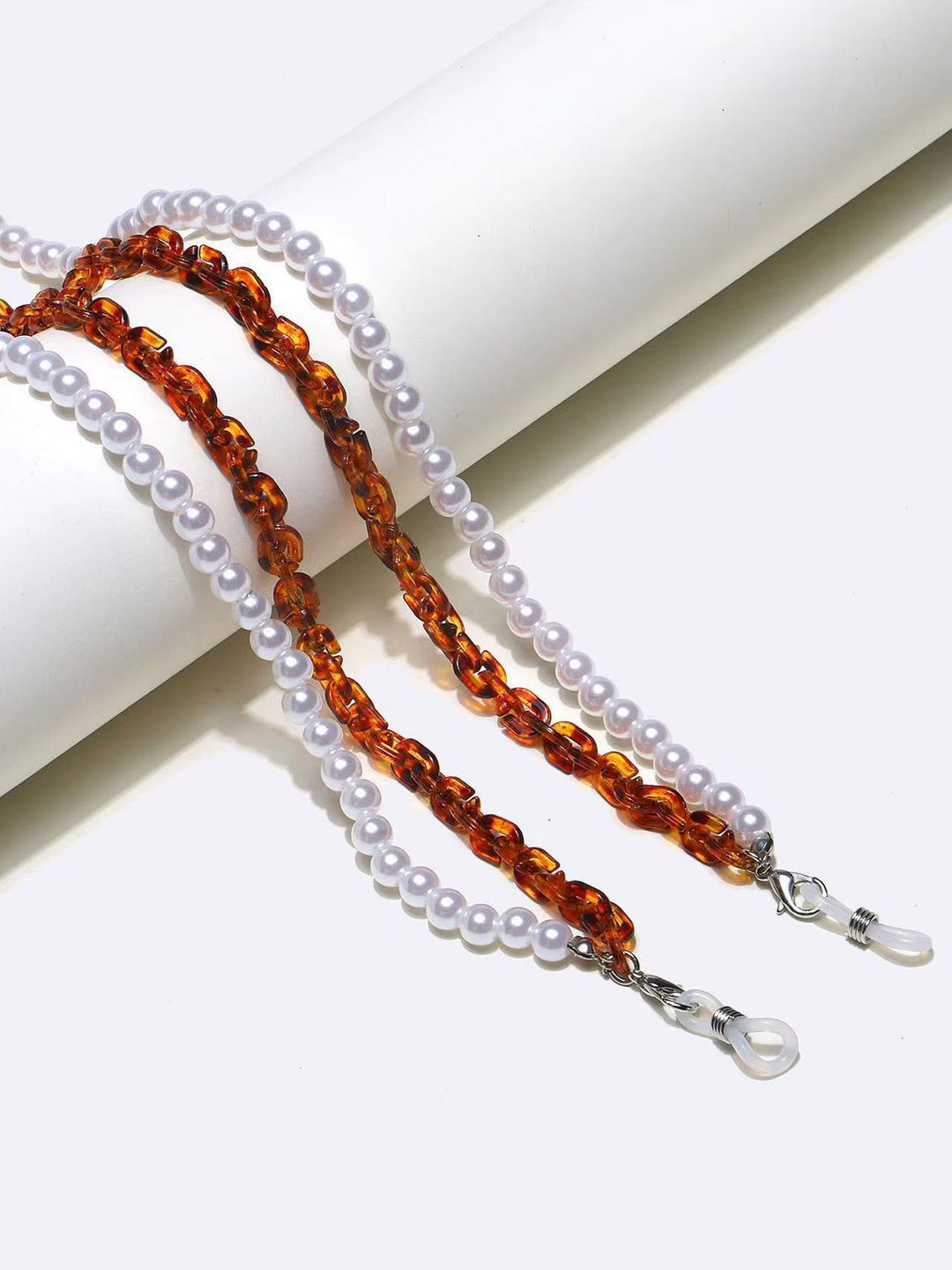 Beaded Eyewear Chain with Accents Stornfield