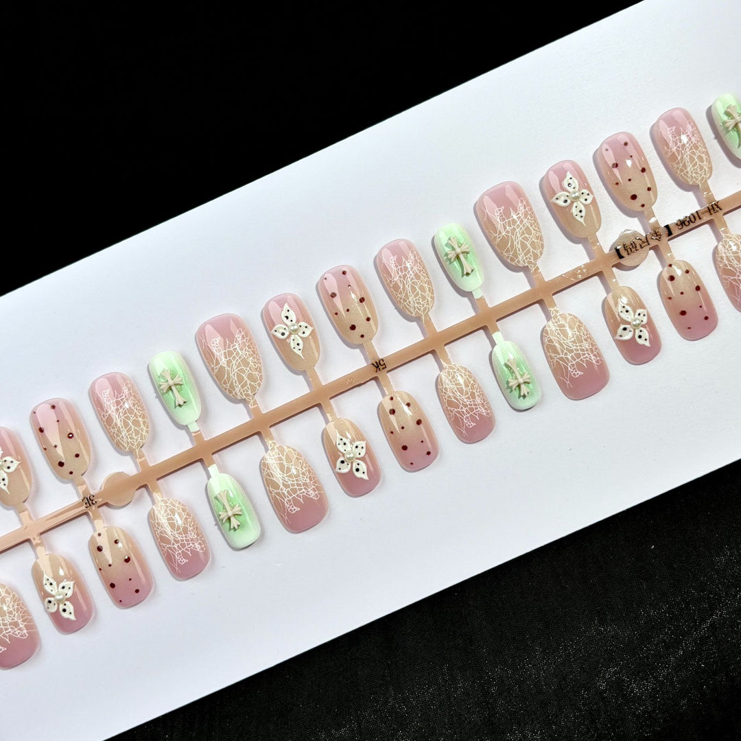 Floral Lace Design Press-On Nail Set