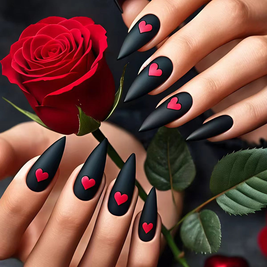 Artificial nails with romantic heart design Stornfield