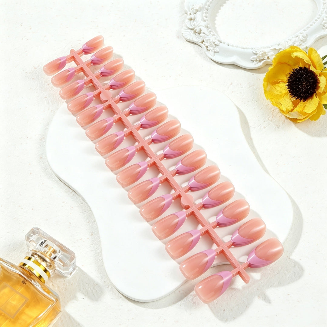Decorative Press-On Nail Tips Stornfield
