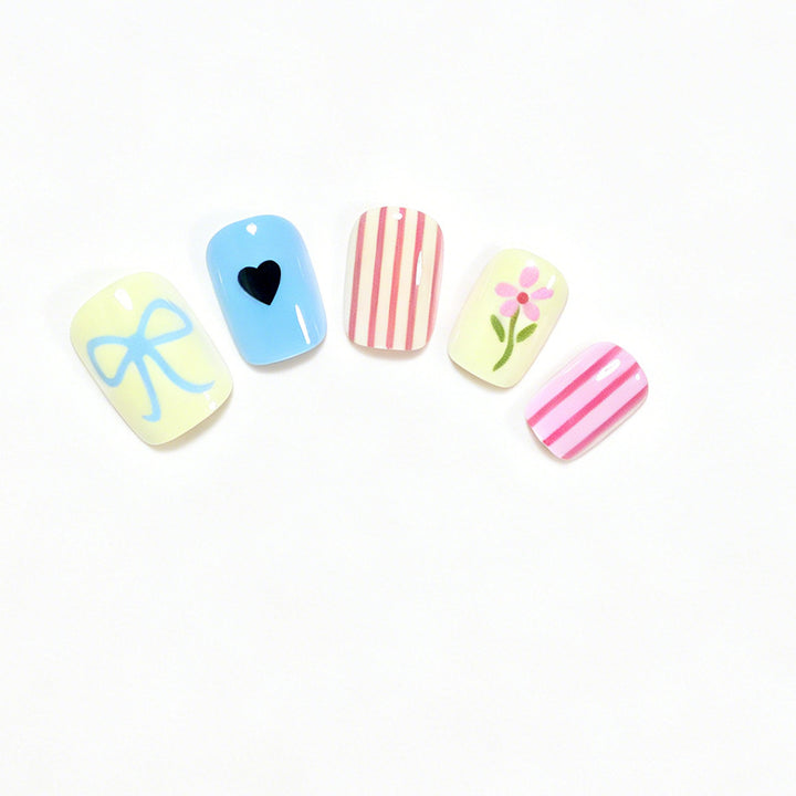 Decorative Nail Art Set with Floral Motifs Stornfield