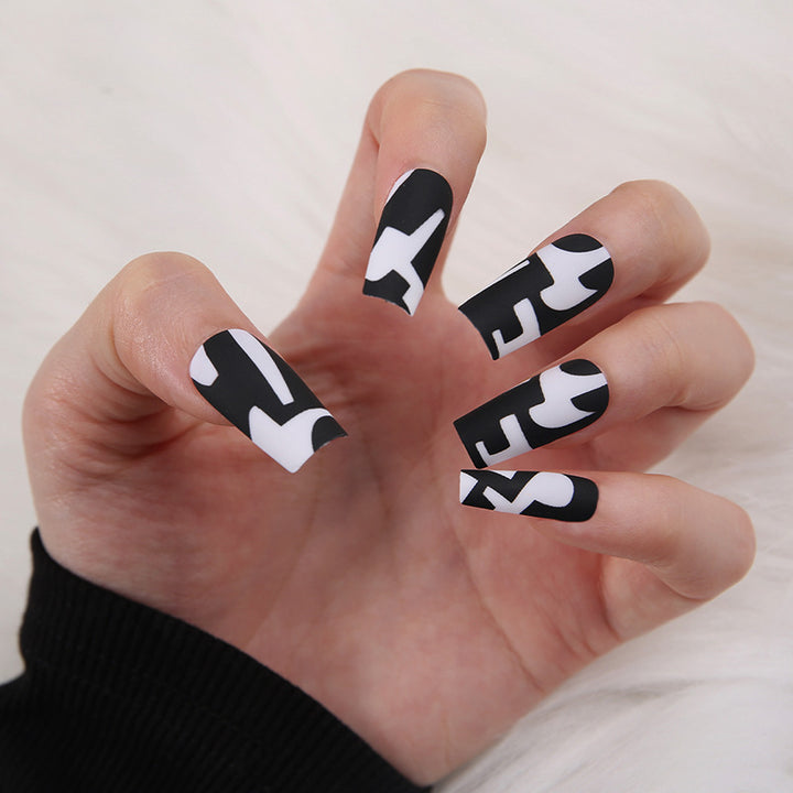 Artificial nails with floral minimalism Stornfield