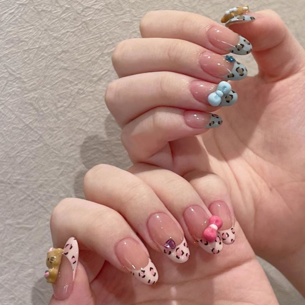 Elegant Press-On Nail Set with Glossy Finish Stornfield