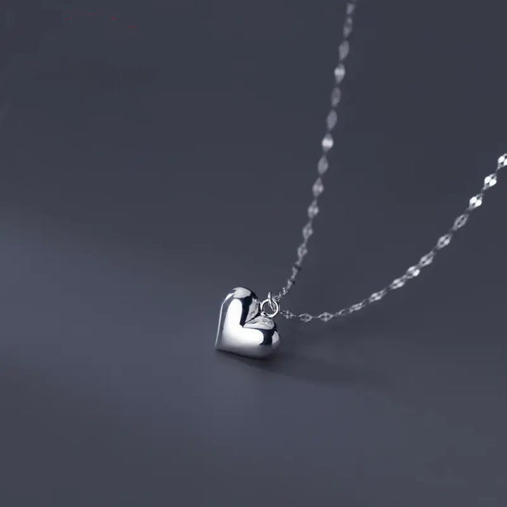 Heart-Shaped Pendant Necklace Stornfield