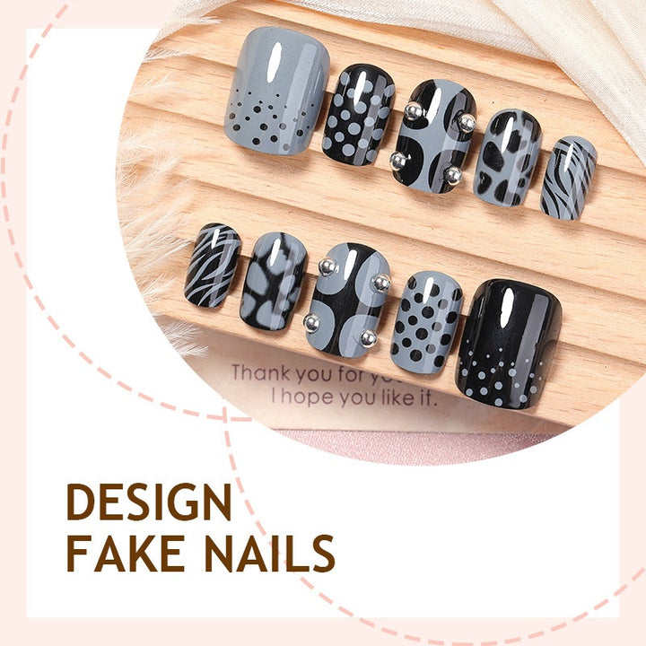 Fashionable geometric and dot pattern artificial nail set Stornfield