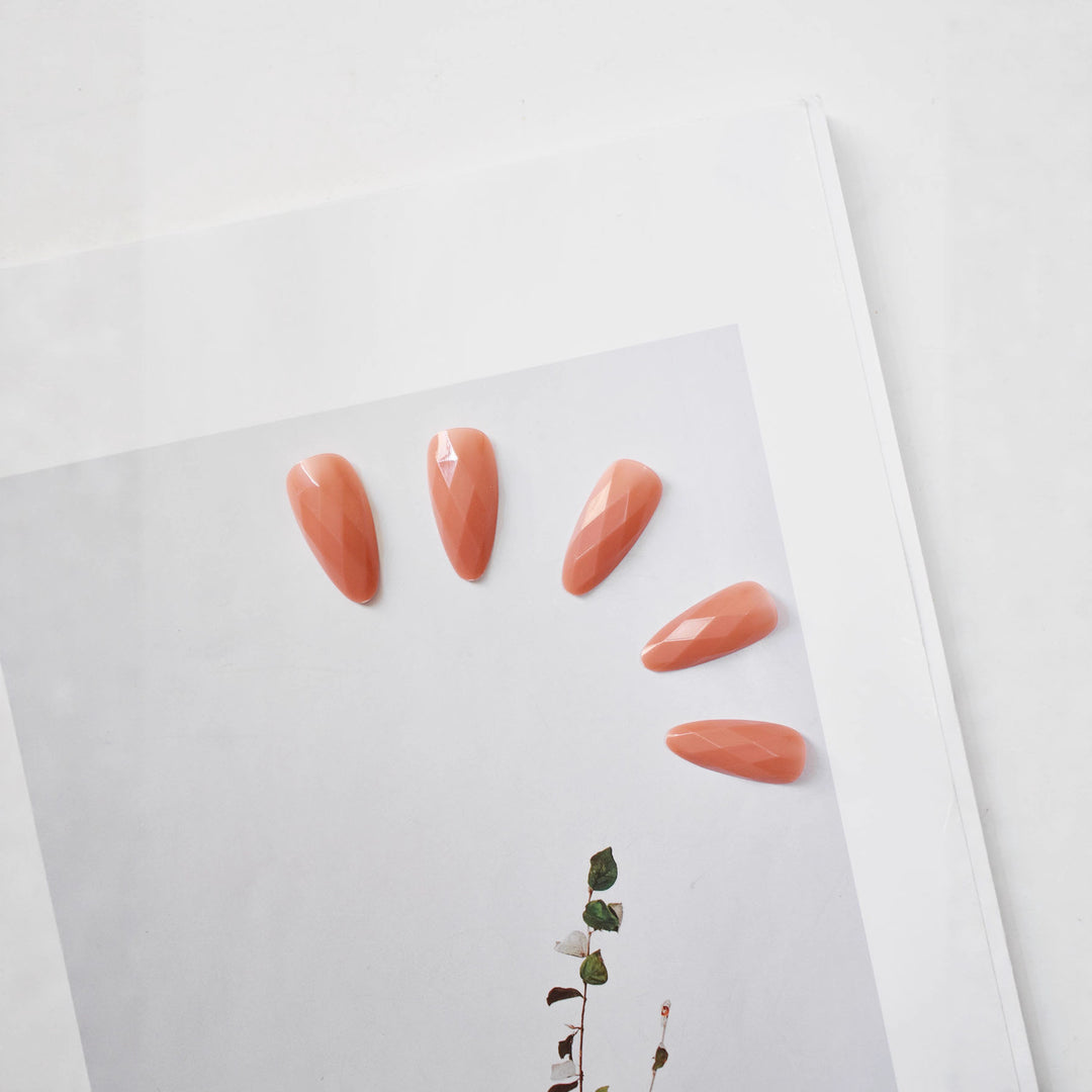 Premium Glossy Diamond-Shaped Press-On Nails Stornfield