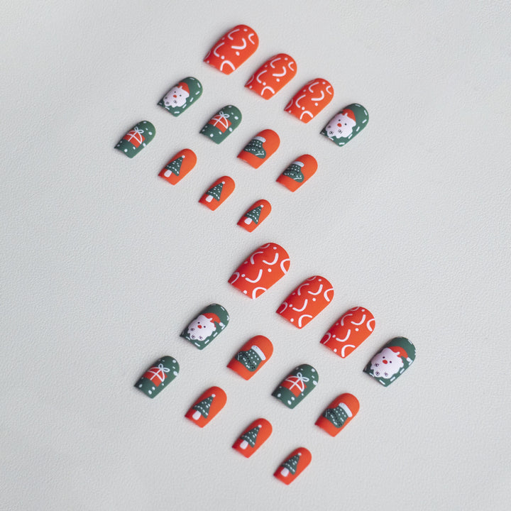 Festive Winter Themed Nail Art