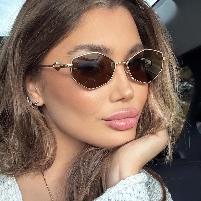 Women's geometric sunglasses with protective UV filter and high-end metal frame Stornfield