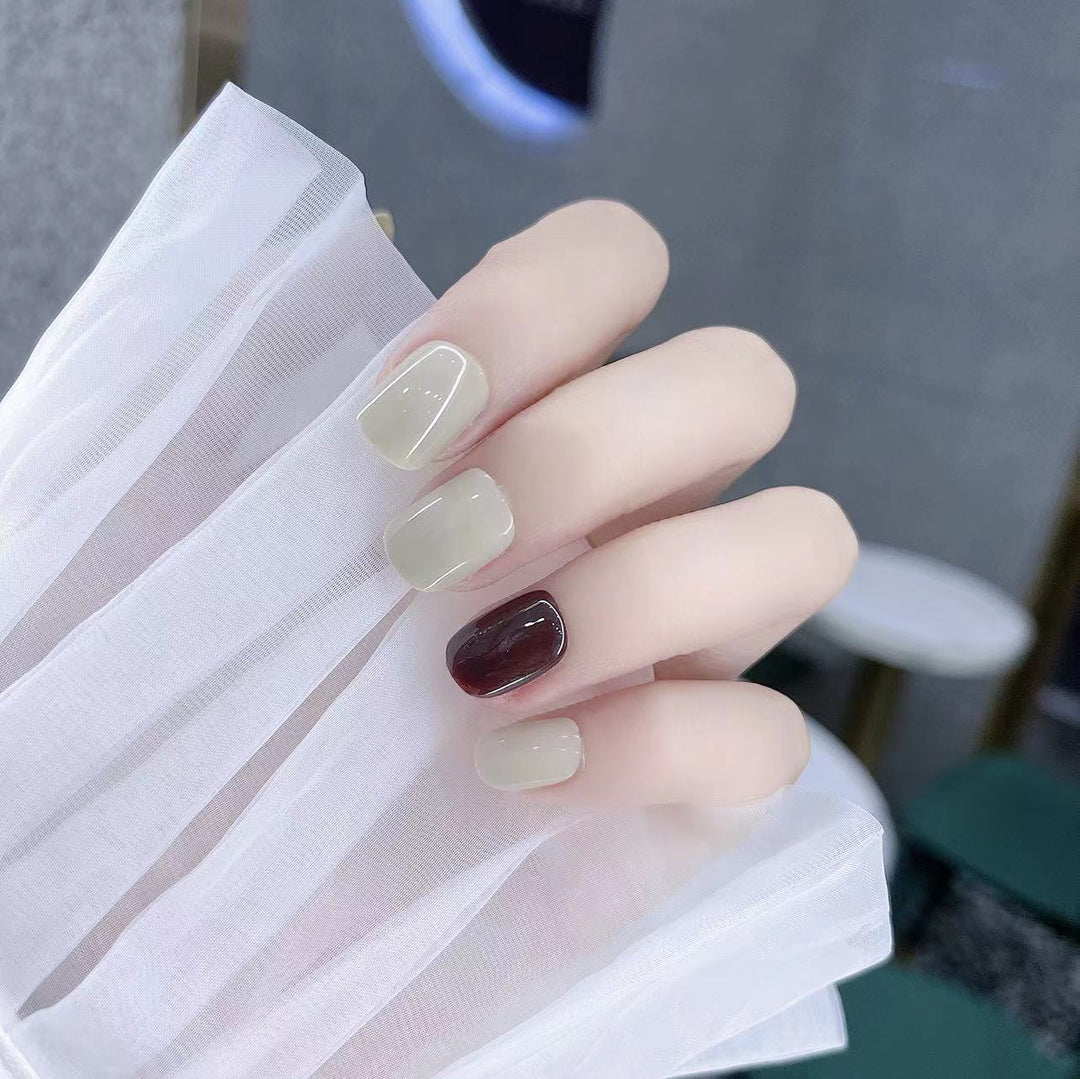 Elegant Press-On Nail Set Stornfield