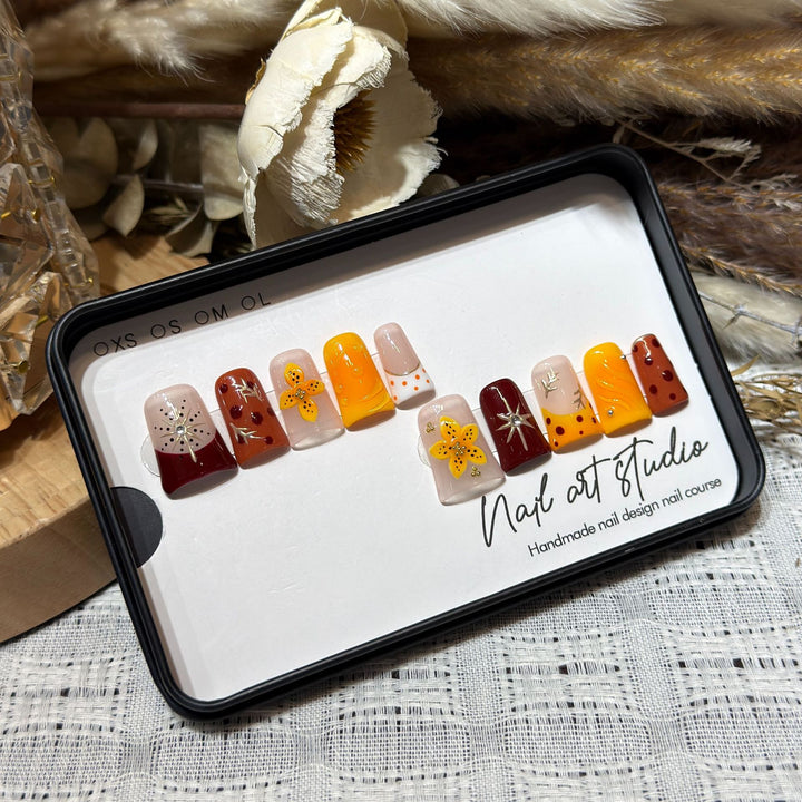 Reusable Press-On Nail Set Stornfield
