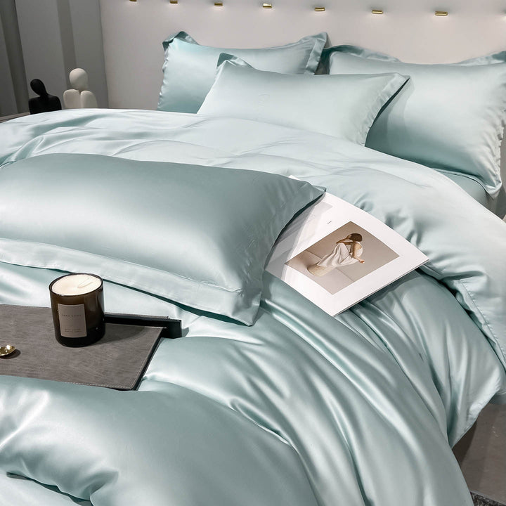 Luxurious Satin Bedding Set