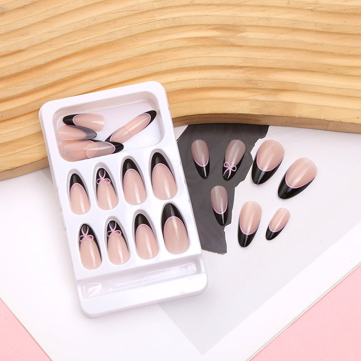 Luxury Nail Art Press-On Set Stornfield